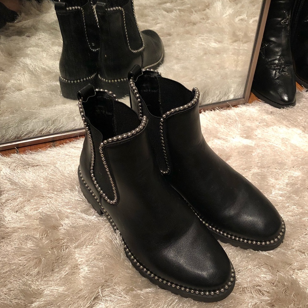 studded boots